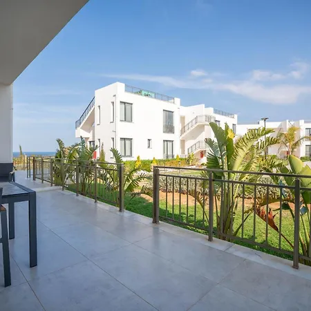Charming One Bedroom In The *
