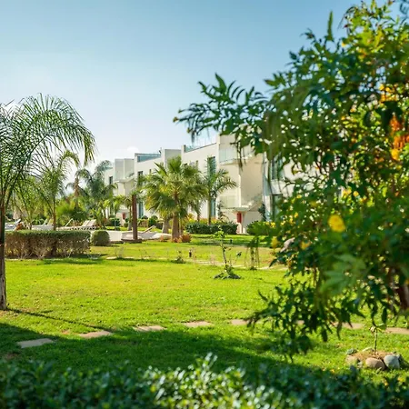 Charming One Bedroom In The Apartment Akanthou