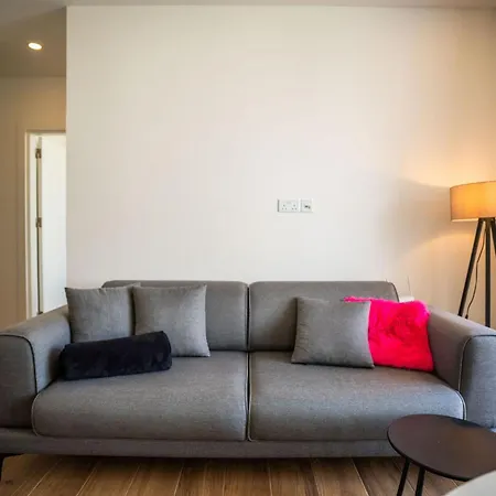 Charming One Bedroom In The *