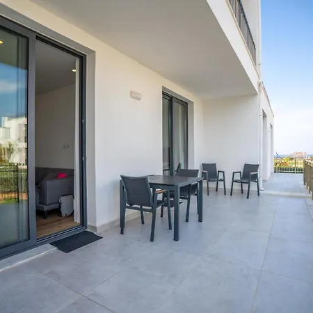 Charming One Bedroom In The *