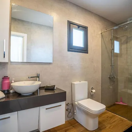 Charming One Bedroom In The